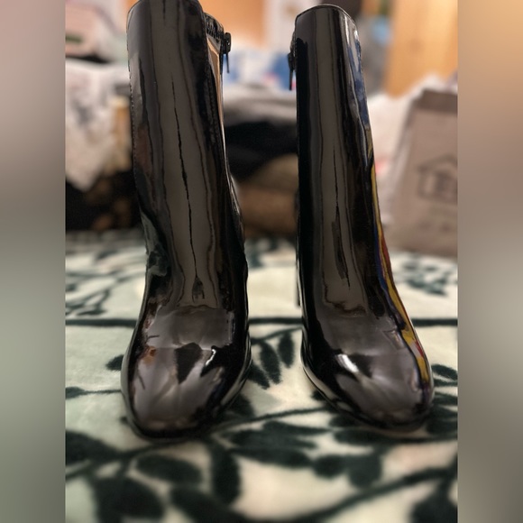 Aldo shoes. - Picture 3 of 4